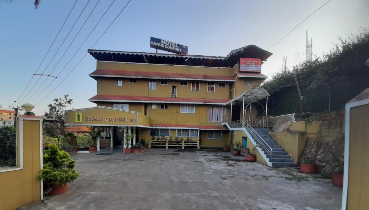 Hotel Caveri Comfort Inn 마디케리 외부 사진